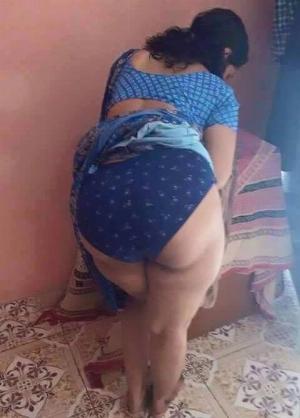 Desi Bare Butt_29.jpg Desi Ass Gallery